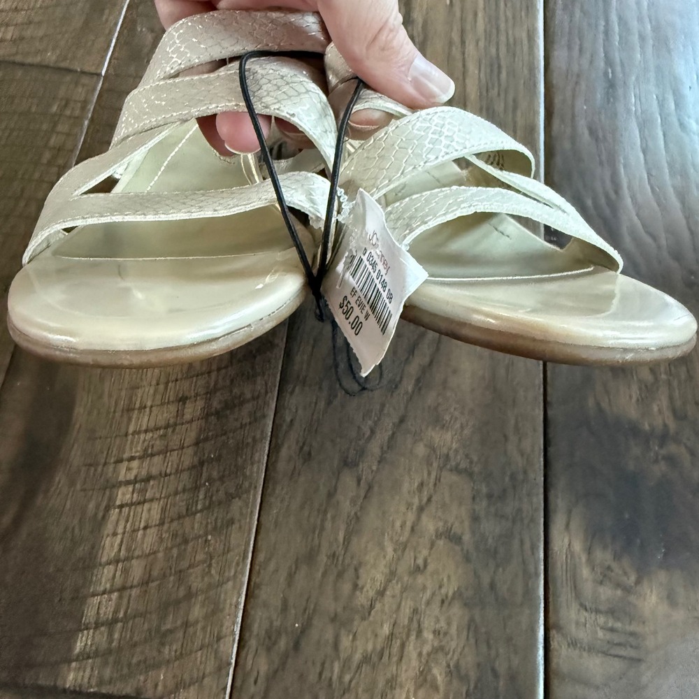 East 5th New Womens 8.5W Cream Metallic Snakeskin Low Wedge Slide Sandals - Picture 4 of 8
